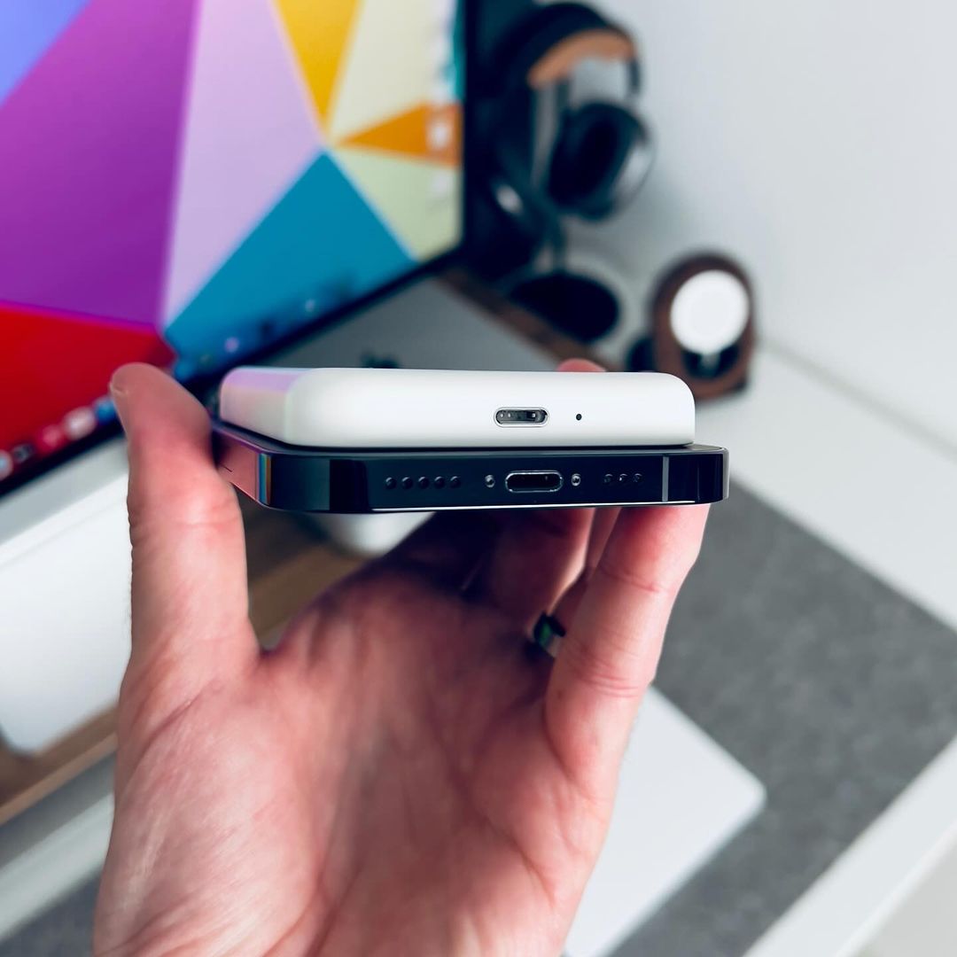Wireless Power Bank For Iphone 5,000 mAh 20W Fast Charging - eShop Now