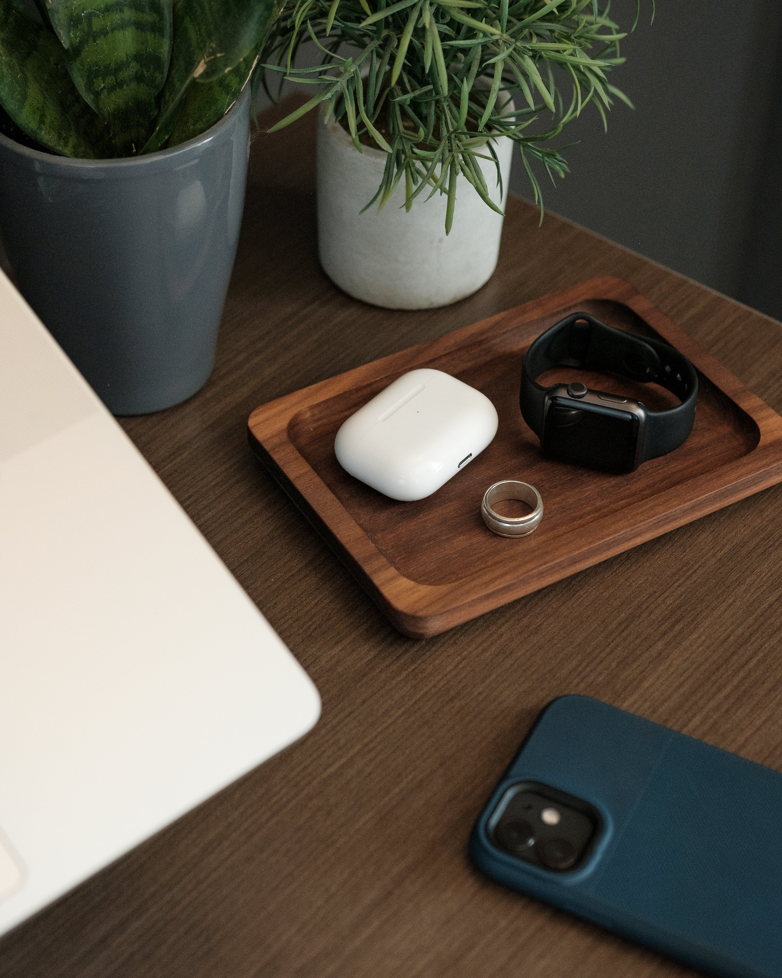 office-flat-lay-on-wooden-desk-with-catch-tray - eShop Now